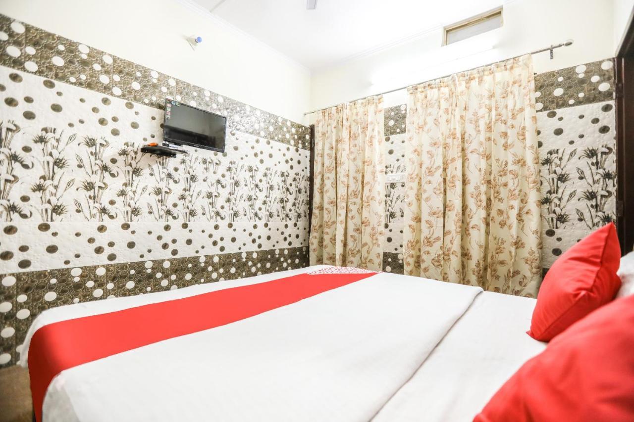 Oyo 71693 Starlight Hotel Ganganagar Ngoại thất bức ảnh